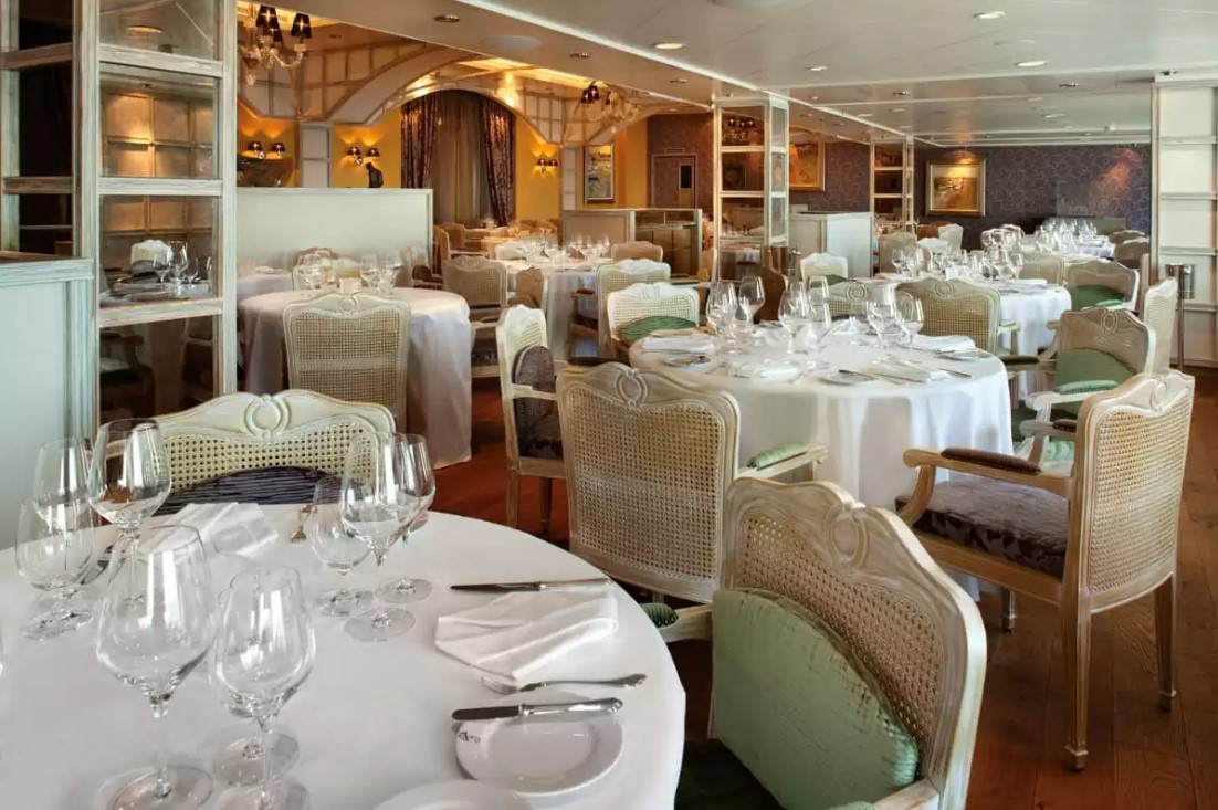Embarcação foi construída em 2011 e reformada em 2024 - Divulgação/Oceania Cruises/ND