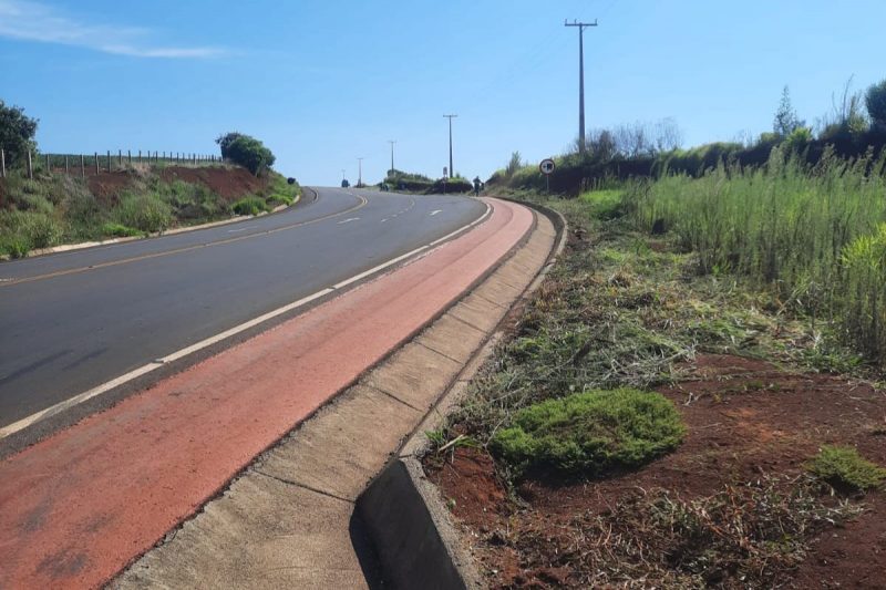 Detentos trabalham em obras do Contorno Viário em Chapecó