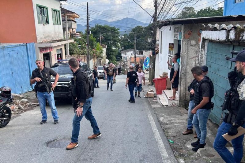 Operação policial mira em quadrilha no Morro do Horácio