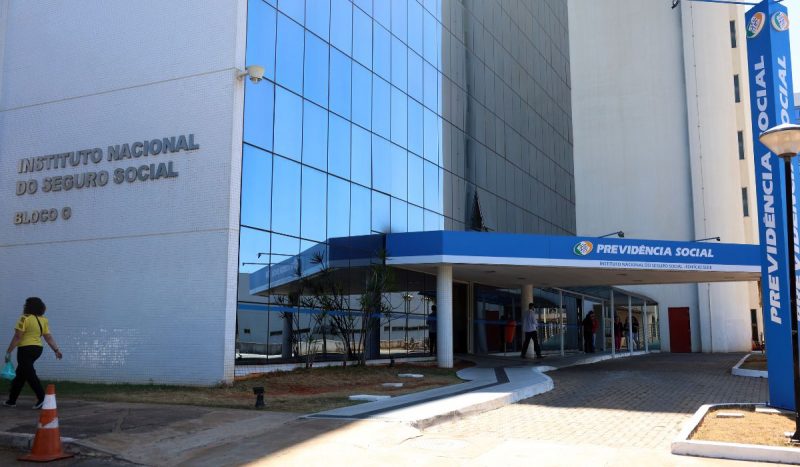 Portaria confirma novo teto do INSS para beneficiários