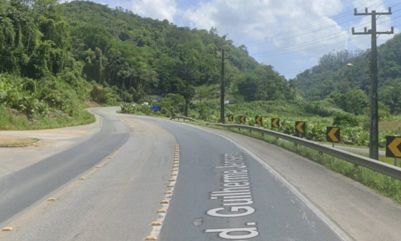 Carga de chocolate é alvo de assalto em SC 