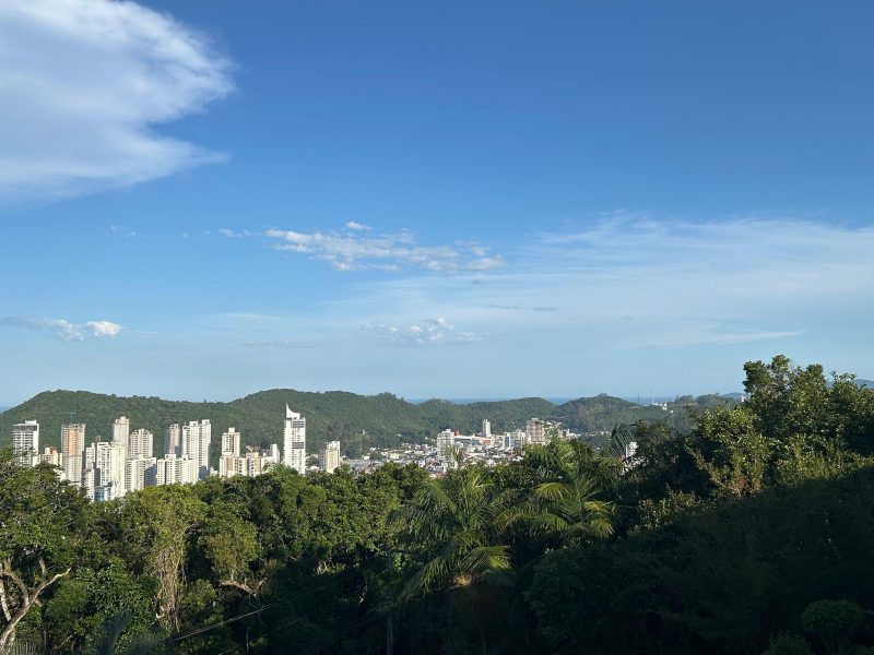 Sol e calor durante o fim de semana no Litoral Norte de SC