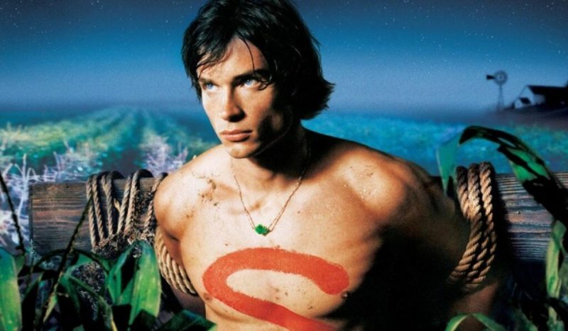 Tom Welling como Superman no seriado Smallville