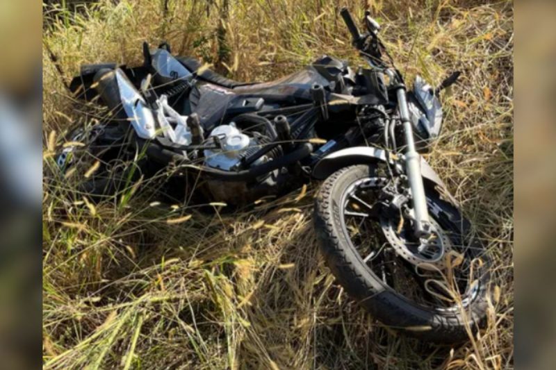 Motociclista não resistiu aos ferimentos e morreu no local 