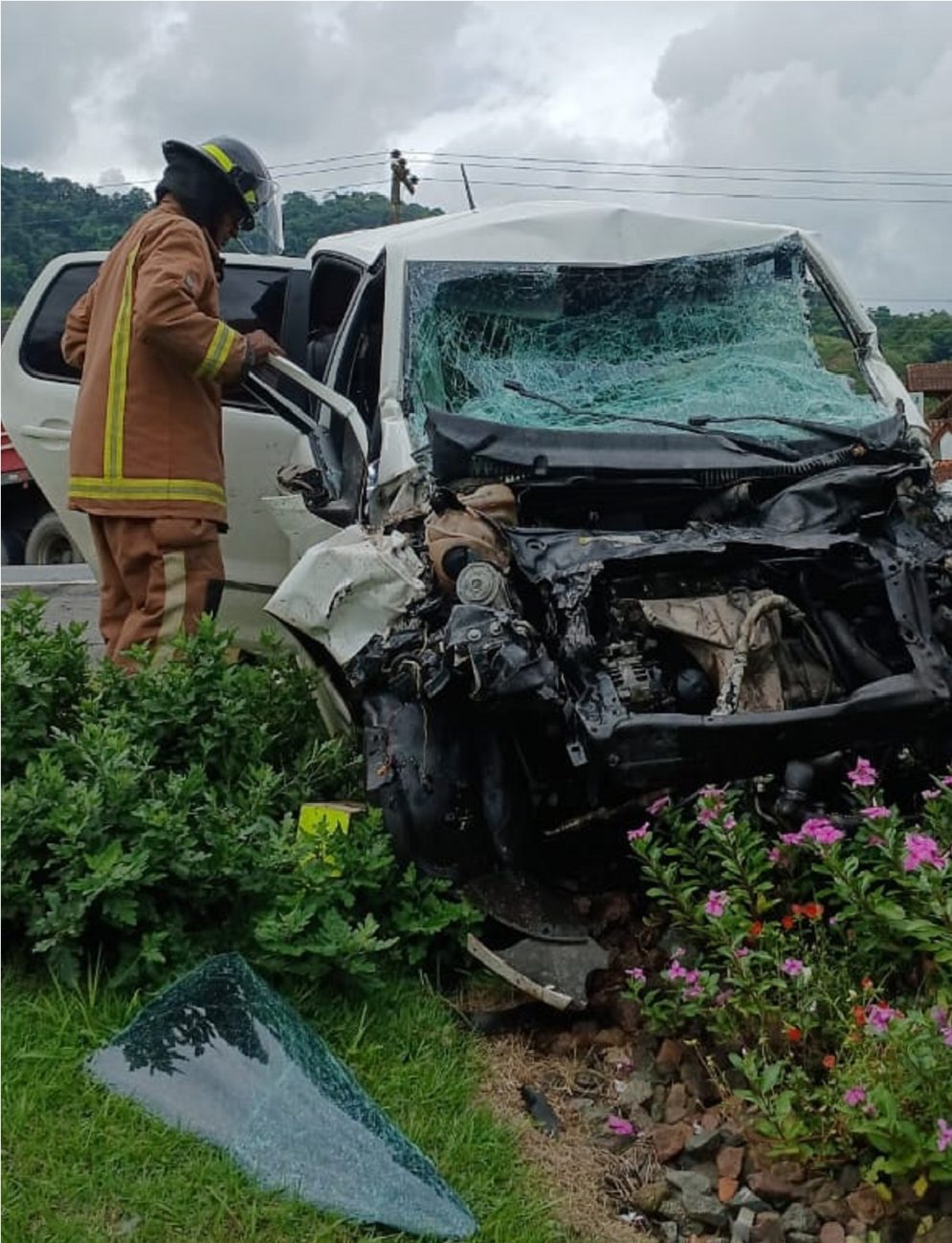 Motorista que morreu em acidente na BR-470 era professor