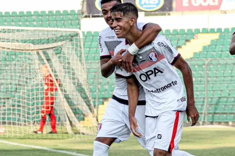 Atacante revelado na base do Tricolor reforça o time até o fim da Série D