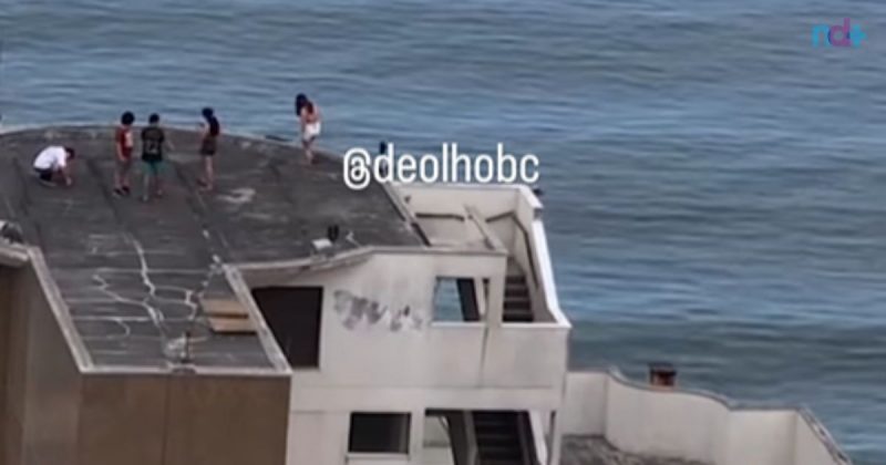 imagem mostra jovens em heliponto de Balneário Camboriú