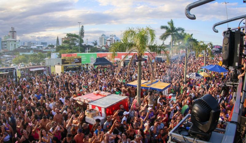 Eventos gratuitos irão ocorrer nas 12 Arenas de Carnaval em Florianópolis, espalhadas pela cidade - Foto: Lucy Juliana/PMF/Divulgação