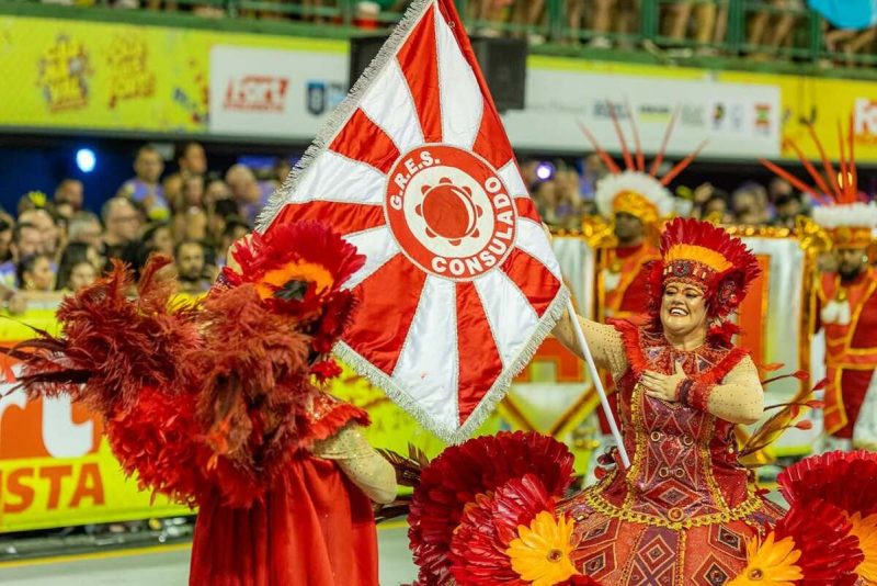 Consulado é heptacampeã do Carnaval de Florianópolis, incluindo dois tricampeonatos consecutivos (1991-92-93 e 2005-06-07), além do sétimo título em 2019 - Foto: Fabiano Augusto/GRES Consulado/Reprodução/ND