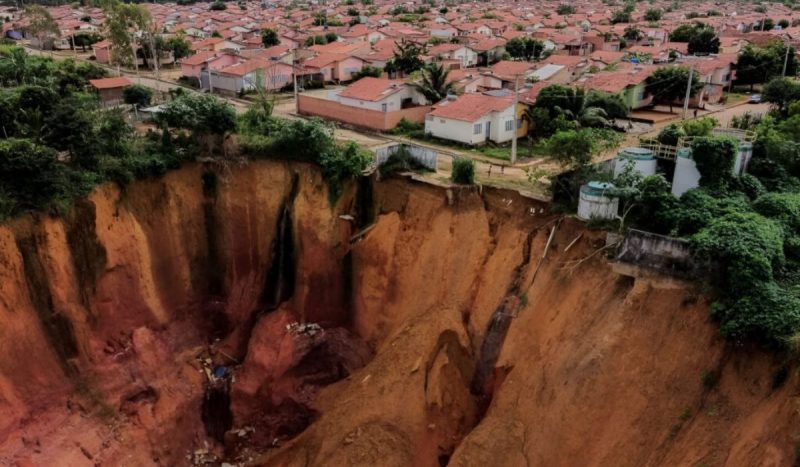 Cratera de 80 metros em Buriticupu ocorreu devidos às fortes chuvas