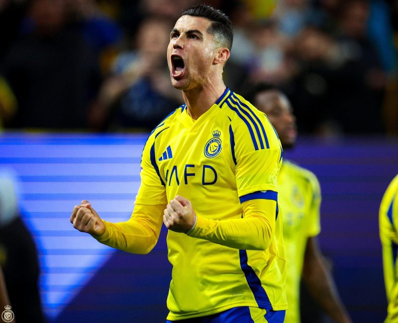 Cristiano Ronaldo com camisa do Al-Nassr