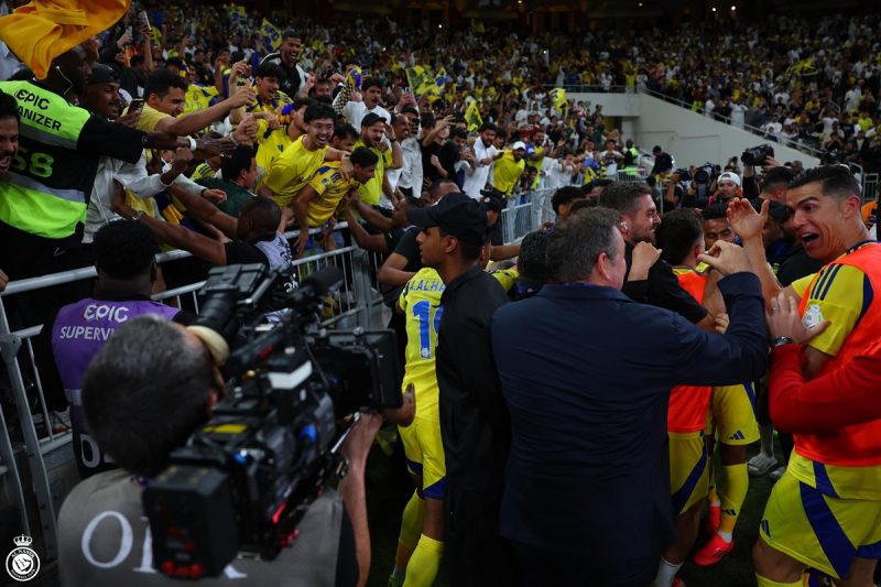 Cristiano Ronaldo se junta à comemoração efusiva do Al-Nassr