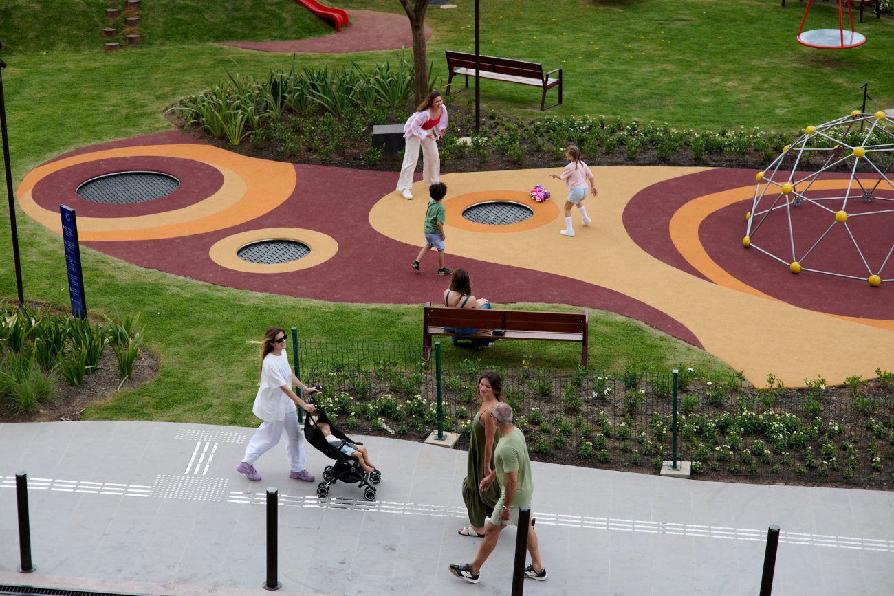 Praça Cidade das Águas fica no centro do bairro com o intuito de ser um ponto de encontro - Divulgação/Cidade das Águas
