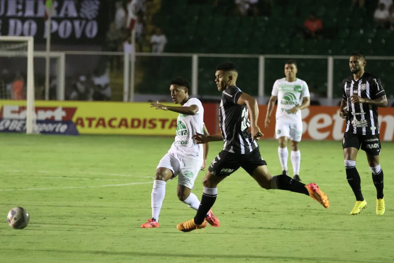 Chapecoense vence o Figueirense em pleno Scarpelli