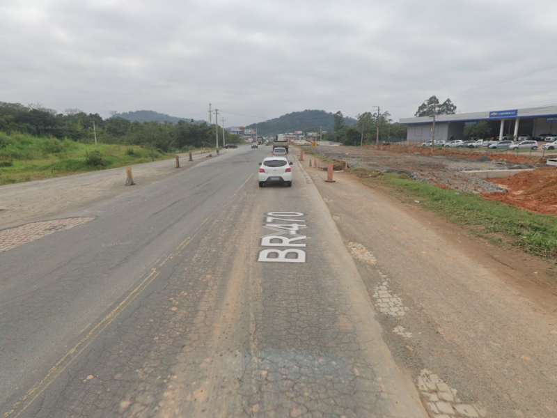 A imagem mostra o local onde a BR-470 em Blumenau será interditada