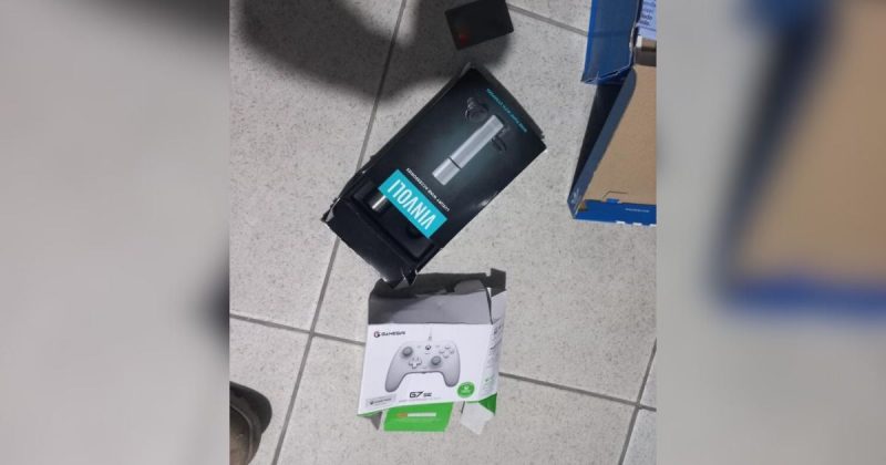 Suspeito de furtar e desviar produtos, imagem de mercadorias achadas em casa