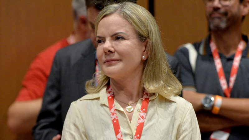 Gleisi Hoffmann é a nova ministra 