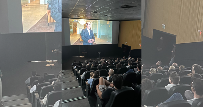 Sala de cinema do primeiro shopping de Jaguaruna, aberta para convidados de evento do lançamento de sua inauguração