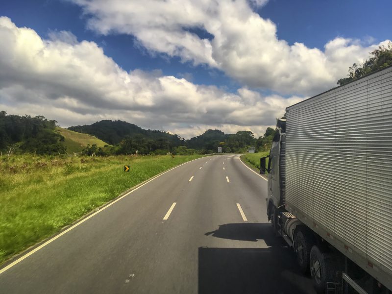 Saiba o que é a Lei do Piso Mínimo do Frete no setor de transporte