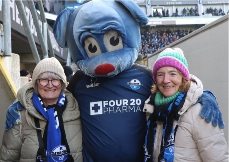 Viktoria j&aacute; fez o papel de Holli, mascote do time Paderborn – Foto: Paderborn / Divulga&ccedil;&atilde;o