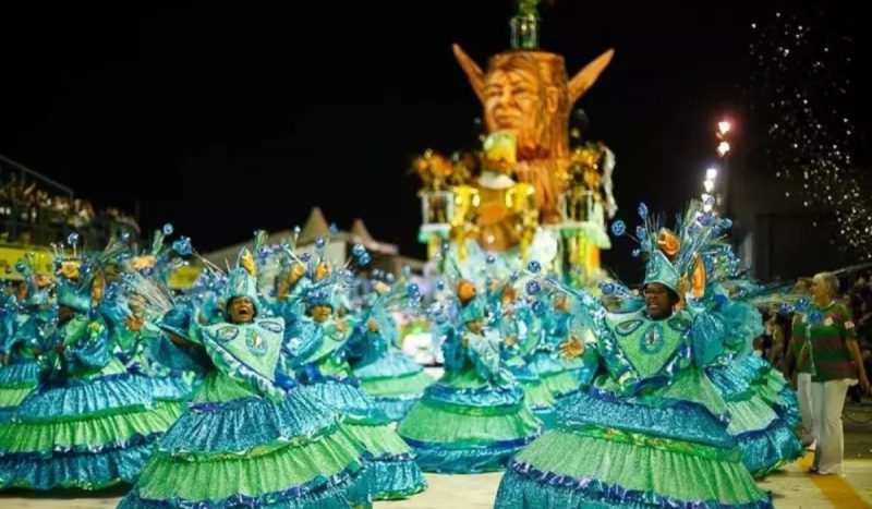 Desfile das escolas de samba do Carnaval 2025 em Florianópolis conta com 9 critérios de avaliação