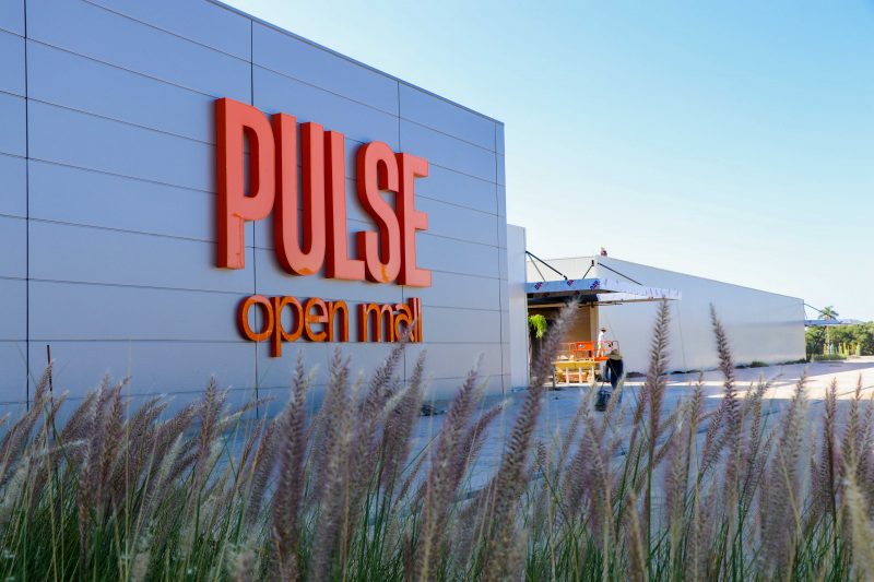 o Parque do Pulse Open Mall, que faz parte do novo shopping que está sendo construído no Bairro Millenium, próximo à BR-480