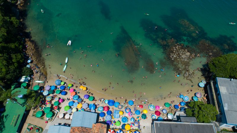 Foto mostra Praia da Sepultura, uma das queridinhas dos estrangeiros 