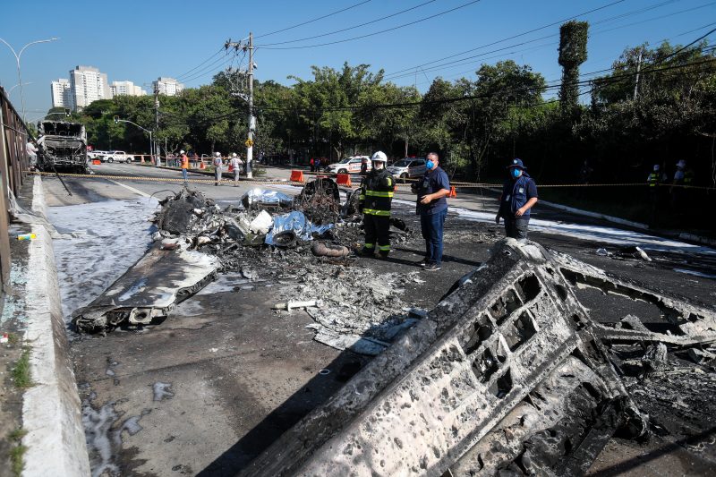 Acidente de avião em São Paulo deixa dois mortos