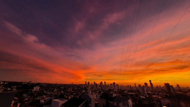 Fim de tarde ensolarado em Santa Catarina