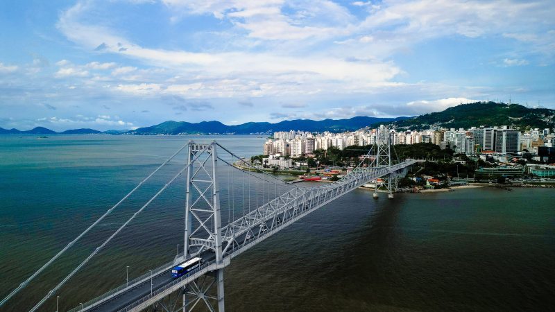 Trânsito na Ponte Hercílio Luz terá alterações durante o Carnaval 2025