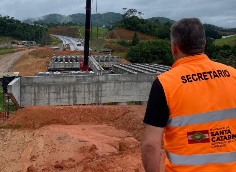 Obras na Via Expressa em Blumenau estão paralisadas 