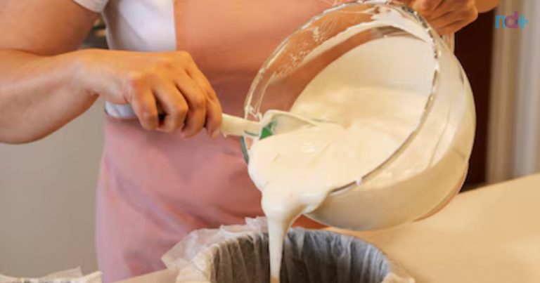 Aprenda a untar a forma do jeito certo para bolos perfeitos