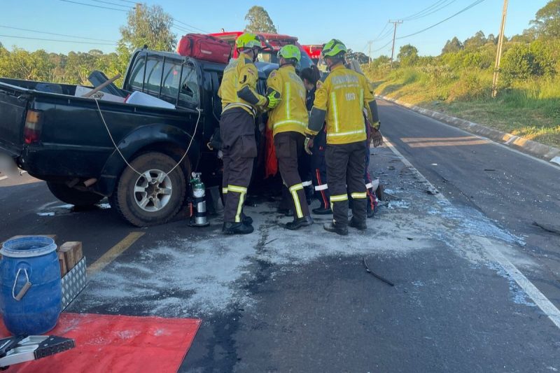 Colisão entre dois veículos deixa três feridos na SC-480, em Chapecó