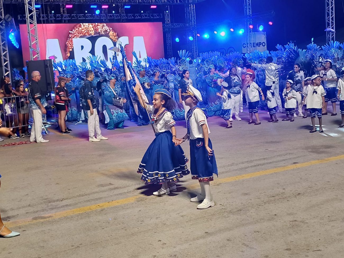 A tradicional ala das crianças trouxe os pequenos foliões vestidos de marinheiros - Geovani Martins/ND