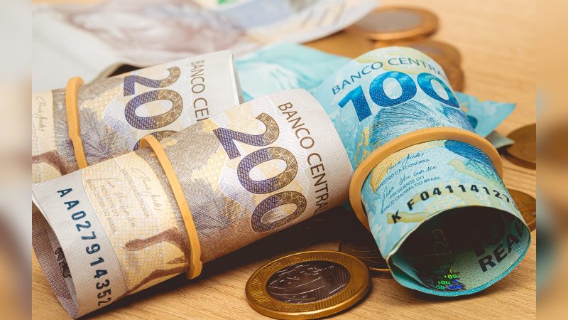 Dinheiro real brasileiro
