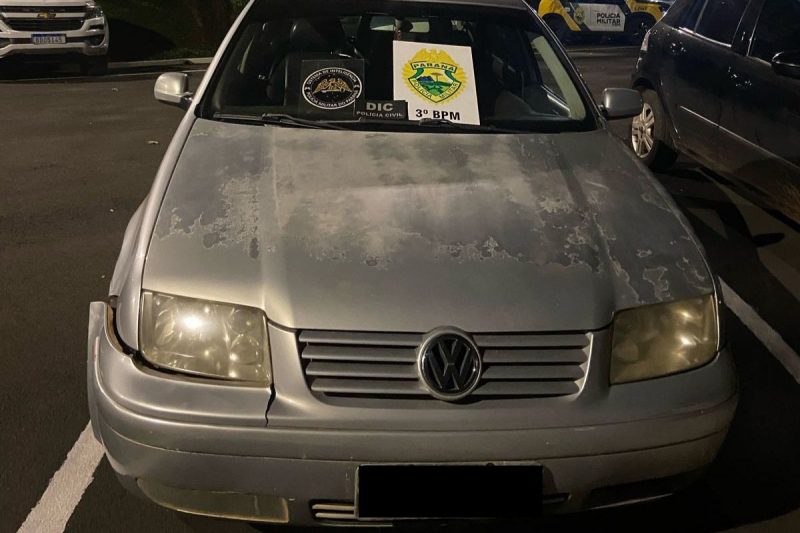 carro da vítima que foi assassinada dentro de casa em São Lourenço do Oeste