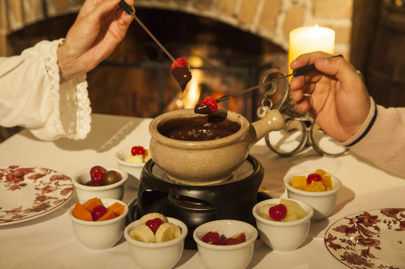 Tradicional de Gramado, o fondue (típico suíço) é oferecido em muitos restaurantes na cidade - Cleiton Thiele