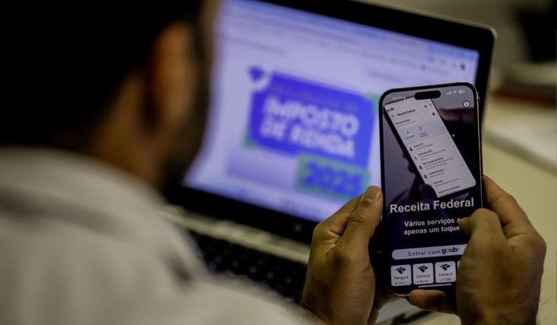 Quem perder o prazo de declaração do Imposto de Renda irá pagar uma multa - Foto: Joédson Alves/Agência Brasil/ND Quem perder o prazo de declaração do Imposto de Renda irá pagar uma multa - Foto: Joédson Alves/Agência Brasil/ND