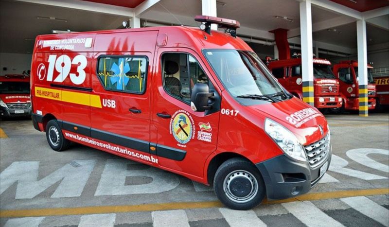 ambulância do corpo de bombeiros voluntários atendeu acidente com morte 