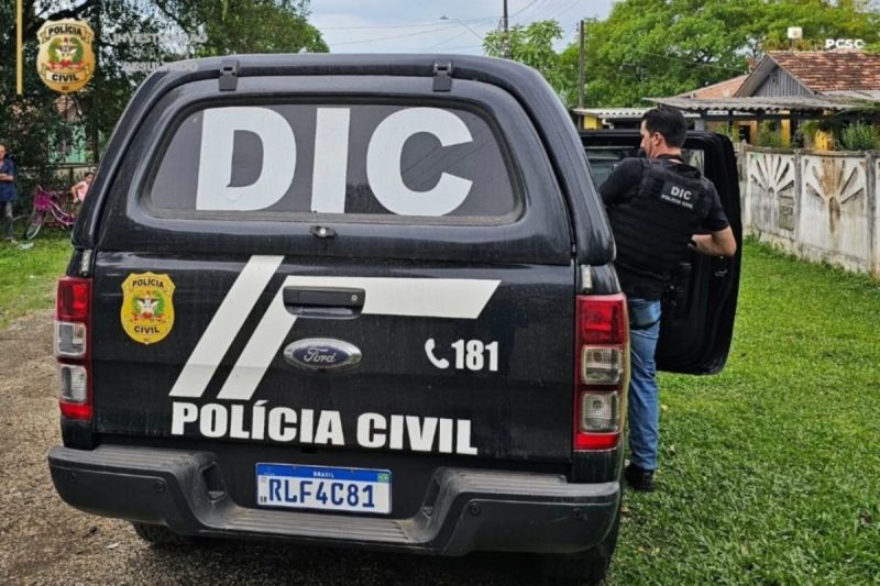 DIC prende homem suspeito de assassinato de adolescente