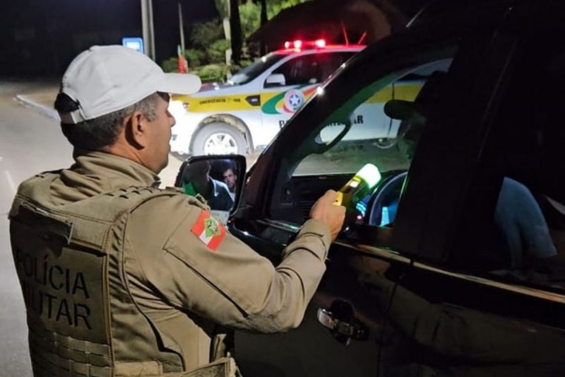 Polícia Militar Rodoviária fiscaliza rodovias estaduais no Carnaval 2025