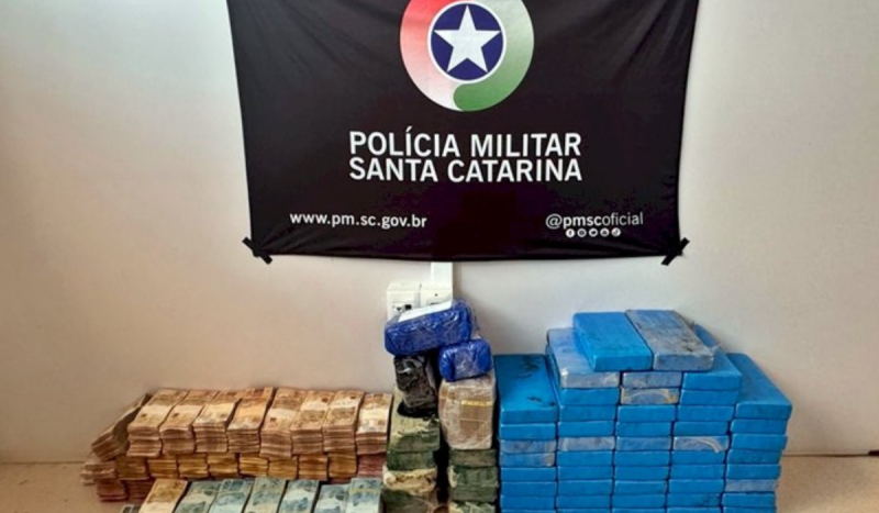 Idoso é preso com 50 KG de cocaína e quase R$ 1 milhão em espécie