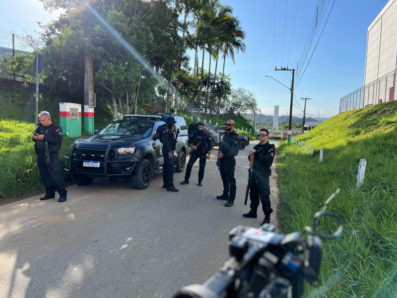 Agente refém em presídio de Itajaí 