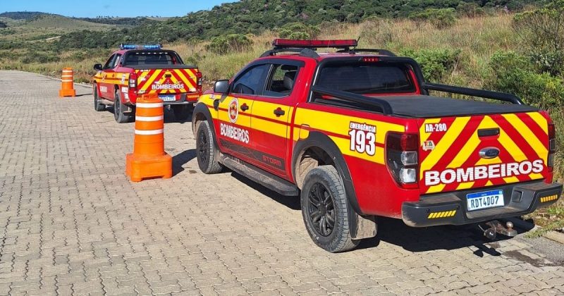 Carros do Corpo de Bombeiros no Cânion Fortaleza