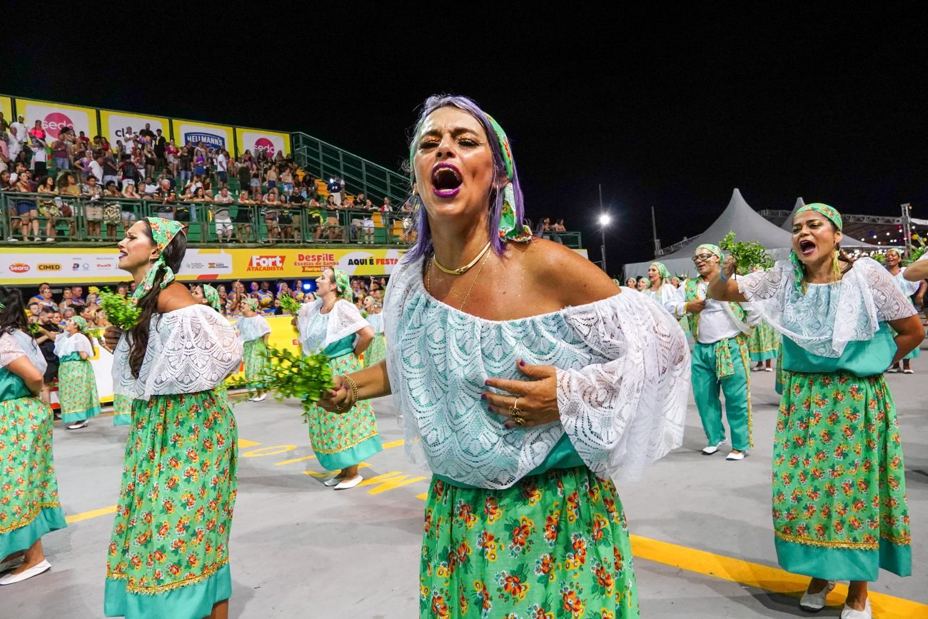 Expressões faciais dominaram as alas da União da Ilha no Carnaval 2025 em Florianópolis - Mafalda Press/ND