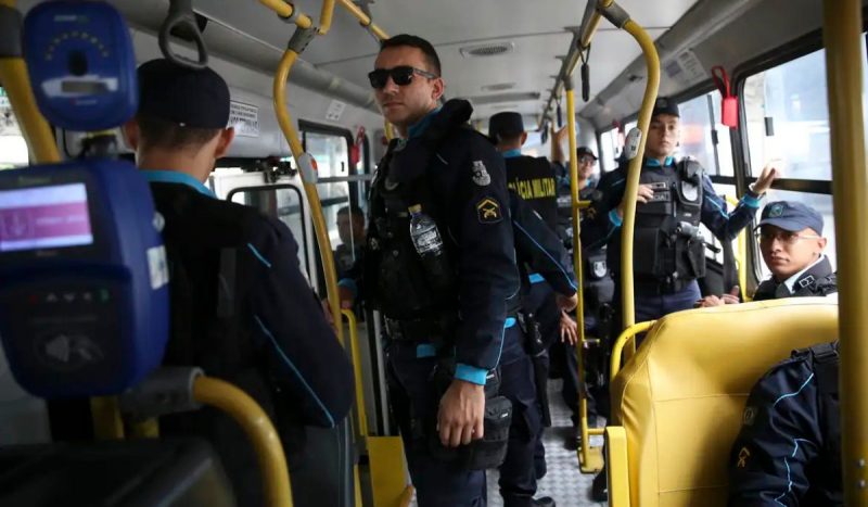 Críticas à PEC da Segurança Pública Críticas à PEC da Segurança Pública
