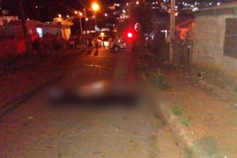 O homem foi condenado por assassinar vítima com tiros enquanto ele tomava chimarrão com os filhos