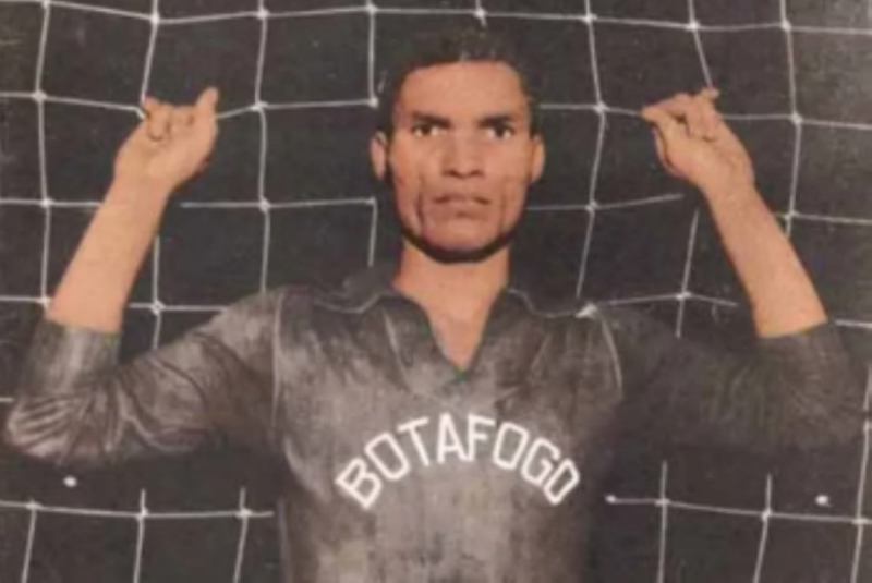 Goleiro Manga na década de 60