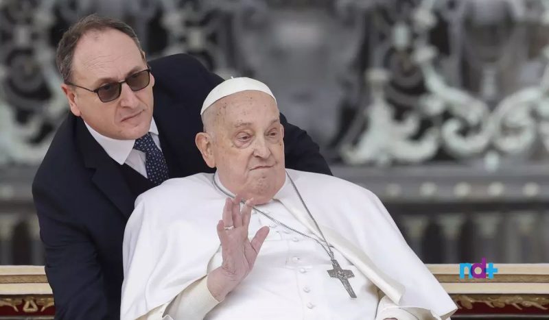 Strappetti conseguiu incentivar Francisco a se "despedir" dos fiéis no domingo de Páscoa