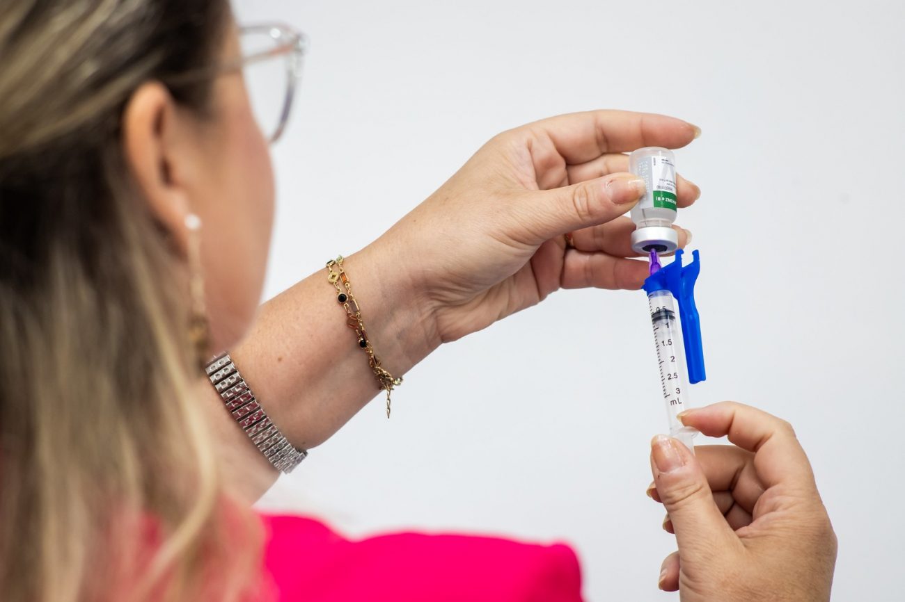 Debate sobre a não obrigatoriedade de vacinas justamente nesse contexto é inoportuno - Foto: PMF/Divulgação